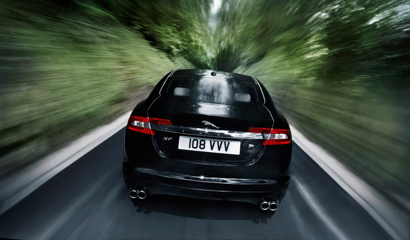 Illustration for article titled 2010 Jaguar XFR: A Powerful Pussycat
